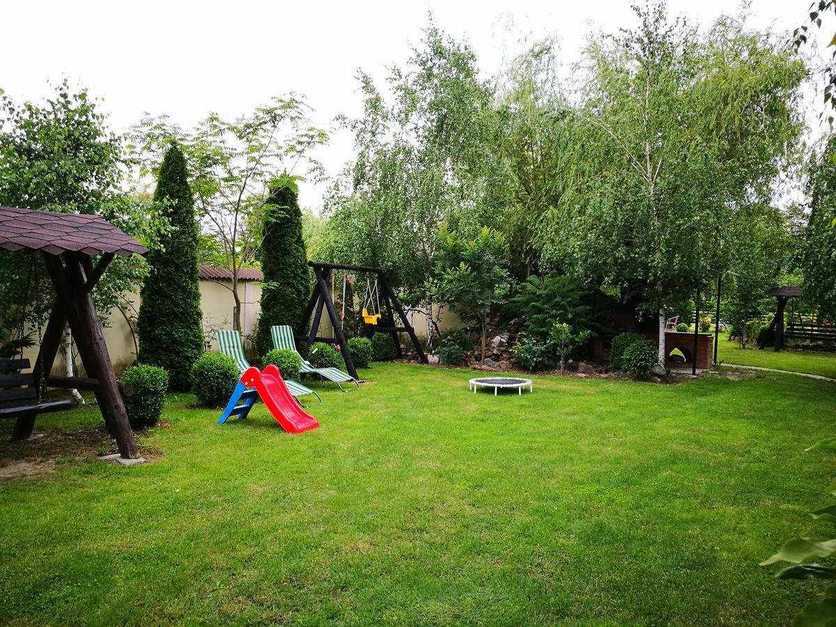 Pensiunea Ramona Carpinisu Exterior photo